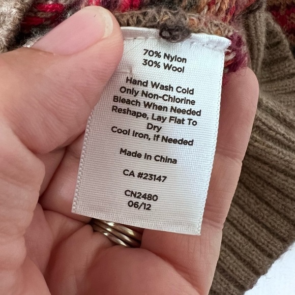 Talbots Wool Blend Fair Isle Cardigan in Red Green and Tan size Small - Picture 6 of 14